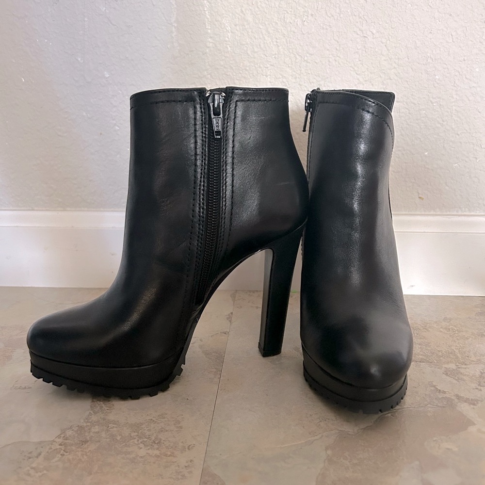 Black leather Platform Ankle Boots - NWOT